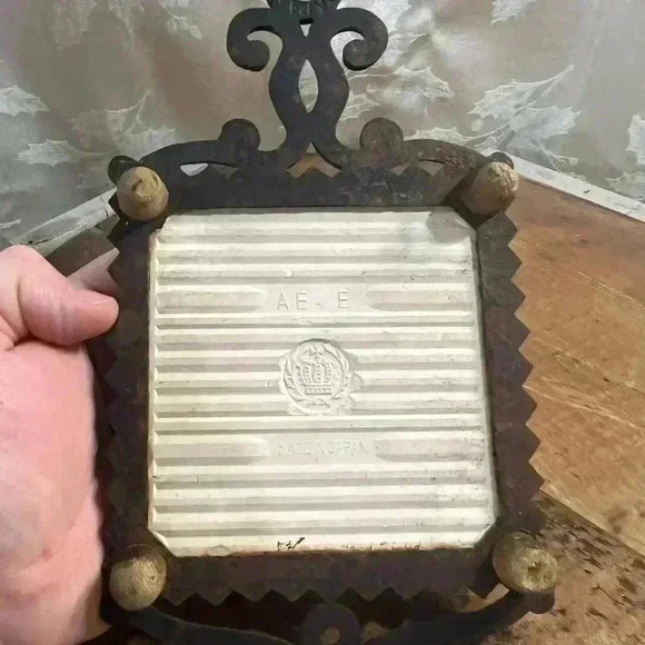 Vintage Hand Painted Cast Iron Tile / Trivet, Made in Japan - Picture 4 of 5